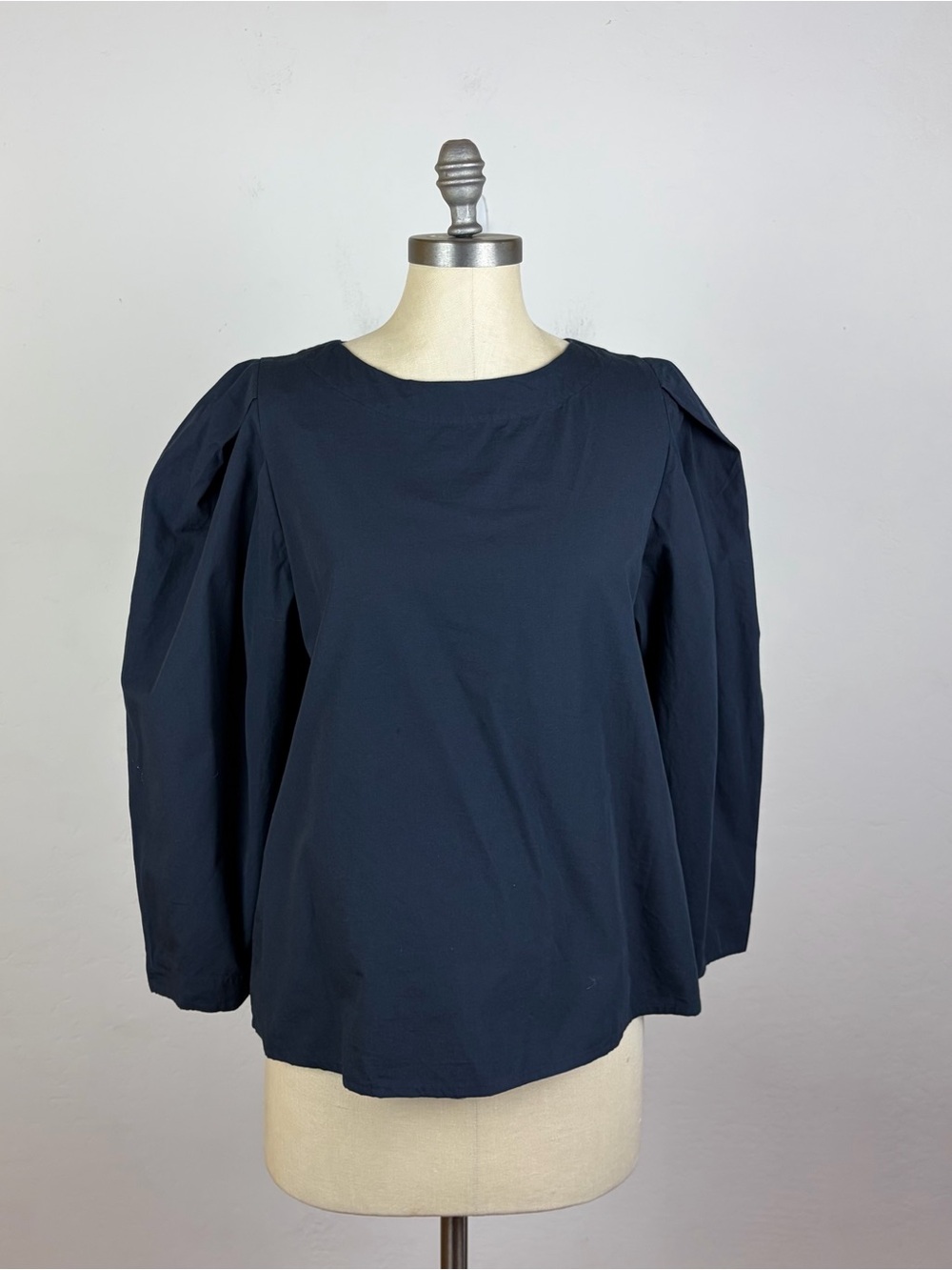 Mille Lila Top in Navy Blue